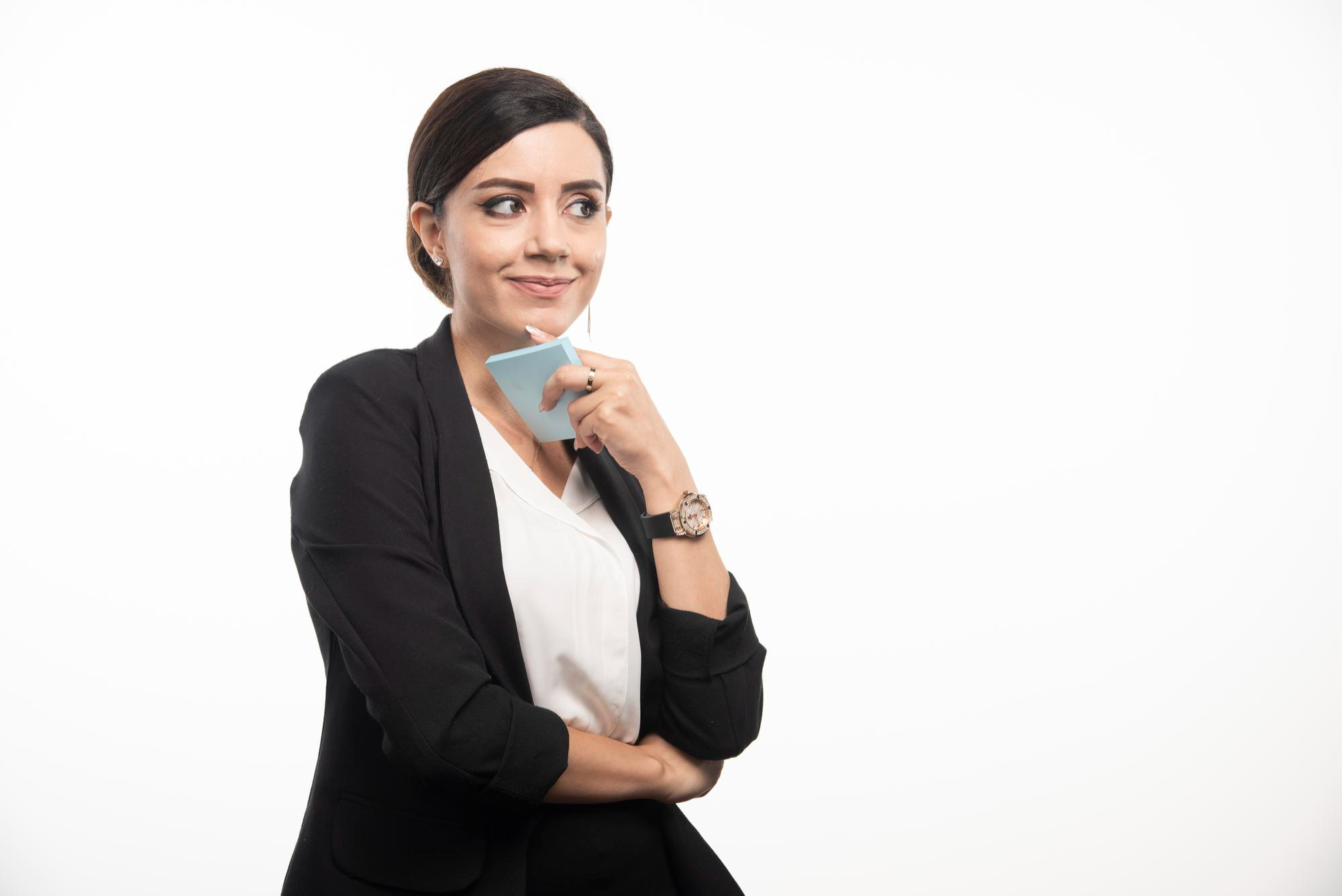 female-employee-holding-memo-pad-white-background-high-quality-photo